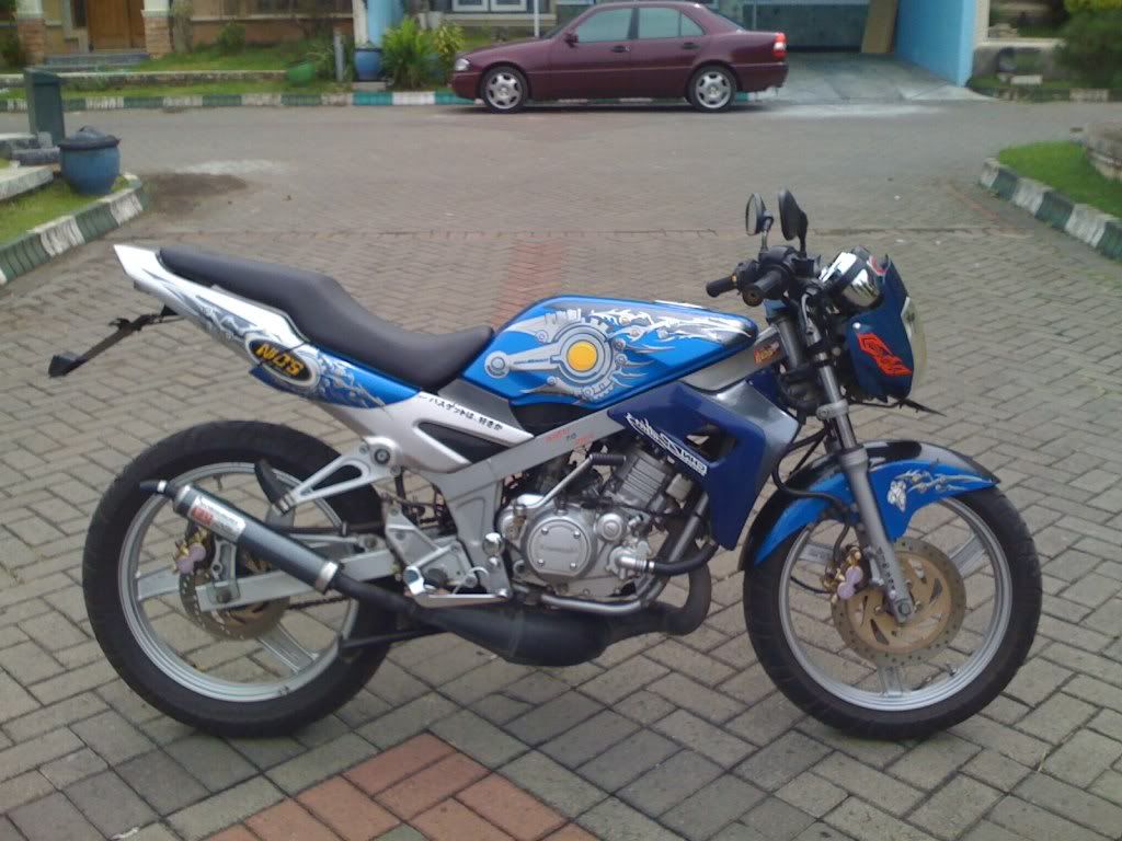 Kawasaki Ninja R 2004 Biru CFA Vauban Du Btiment