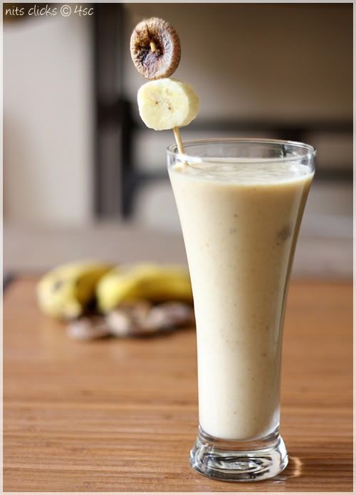 Figs and Banana Smoothie1