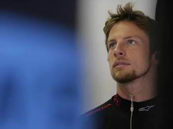 Jenson Button - Vozač Brawn GP bolida formula F1 Ross Brawn